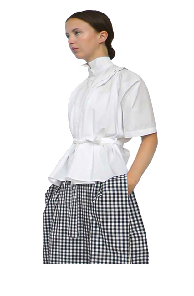 White cotton farmers shirt with tailores fitted darted back and flattering front drapes