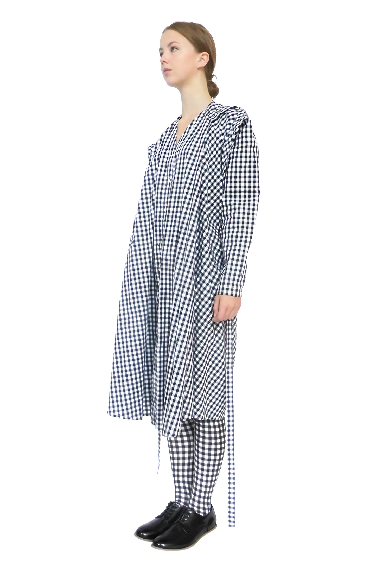 Luxury farmers shirt dress with button fastening pockets and belt for a unique style.