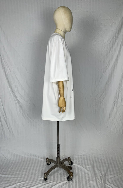 Organic cotton one size for all unisex white cun t-shirt for inclusivity and diversity by Cunnington & Sandersin