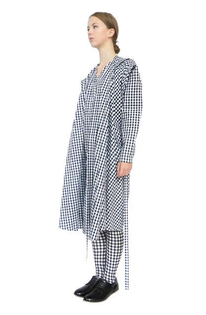 Zero-waste shirt dress with kimono sleeves and integrated pockets, sustainable seamless cotton made-to-order in UK