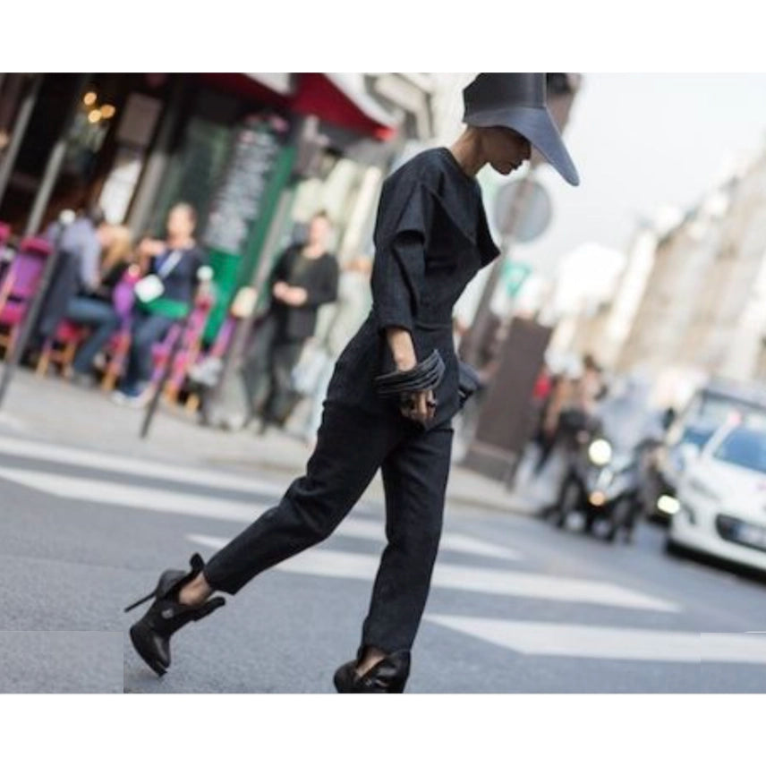 L'Officiel Italia Street Style Fashion at Paris Fashion Week Pant Suit Cnnington & Sanderson